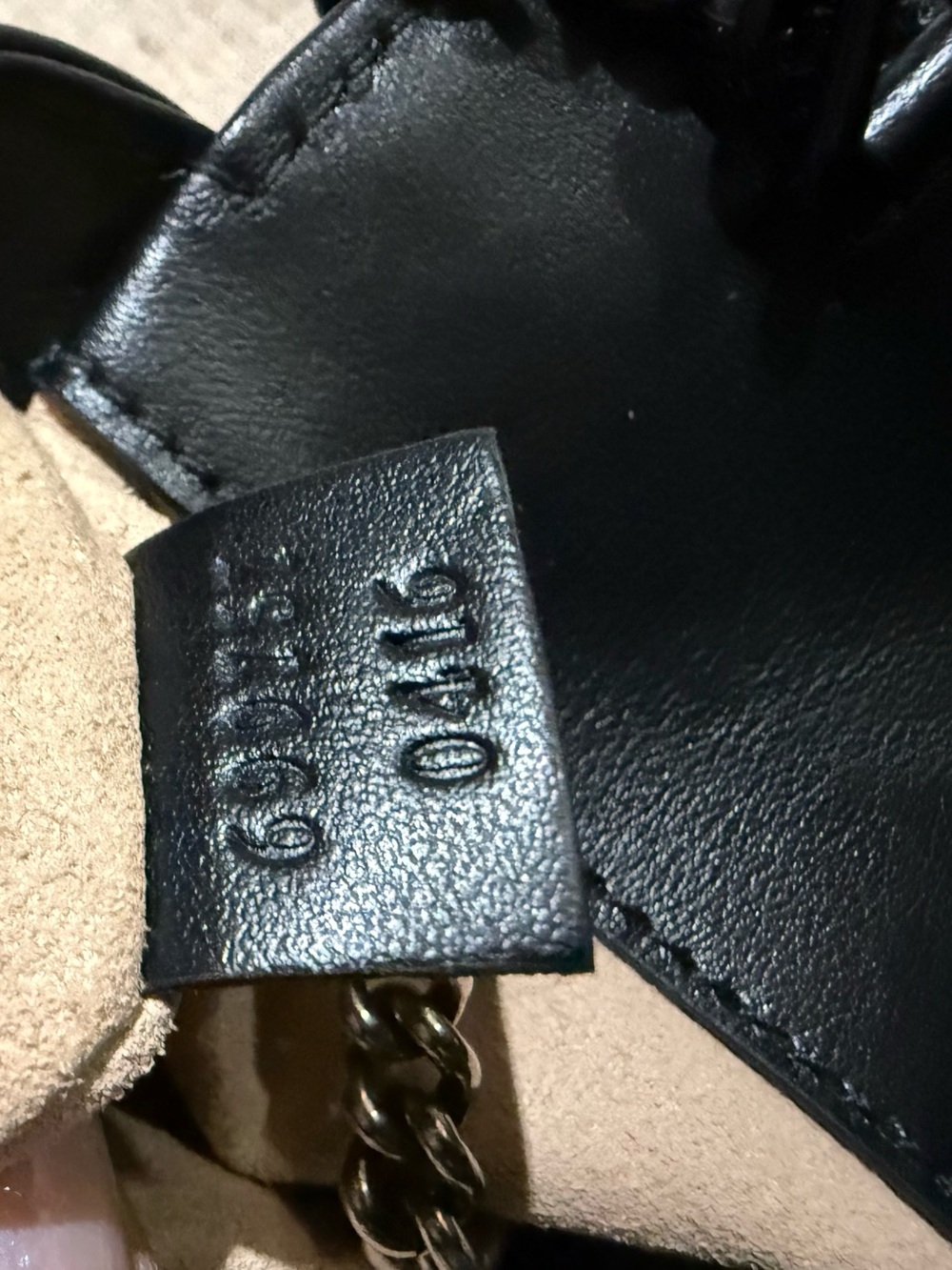 Gucci Black Matelasse Monochromr CG Marmont Belt Bag - Picture 7 of 8